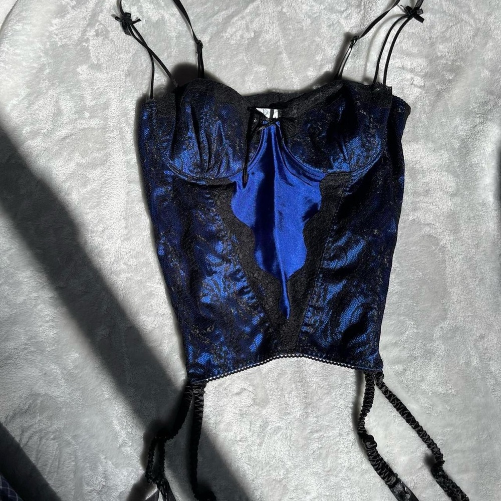 Frederick's of Hollywood Blue and Black Lace Bustier - Picture 2 of 7
